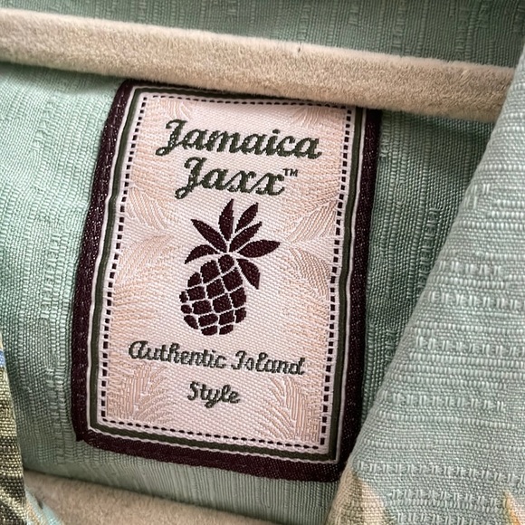 Green Hawaiian oversized button up - Picture 2 of 3